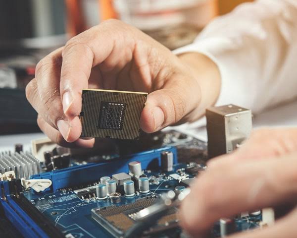 Serviços de Informática e Tecnologia